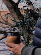 Mate de Madera con Virola Cincelada